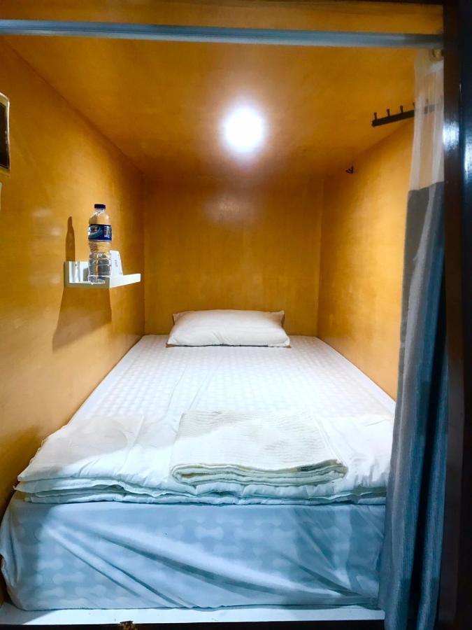 Bu Sepuh Guesthouse Sangkanurip Esterno foto