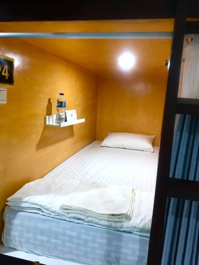 Bu Sepuh Guesthouse Sangkanurip Esterno foto
